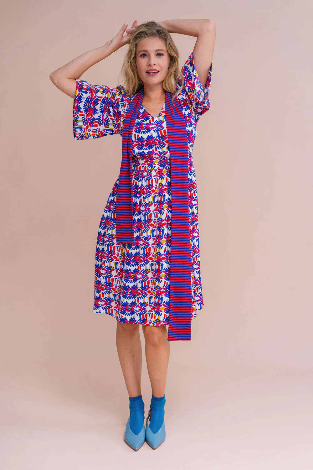 Luchtige zomerjurk met wijde mouwen van viscose