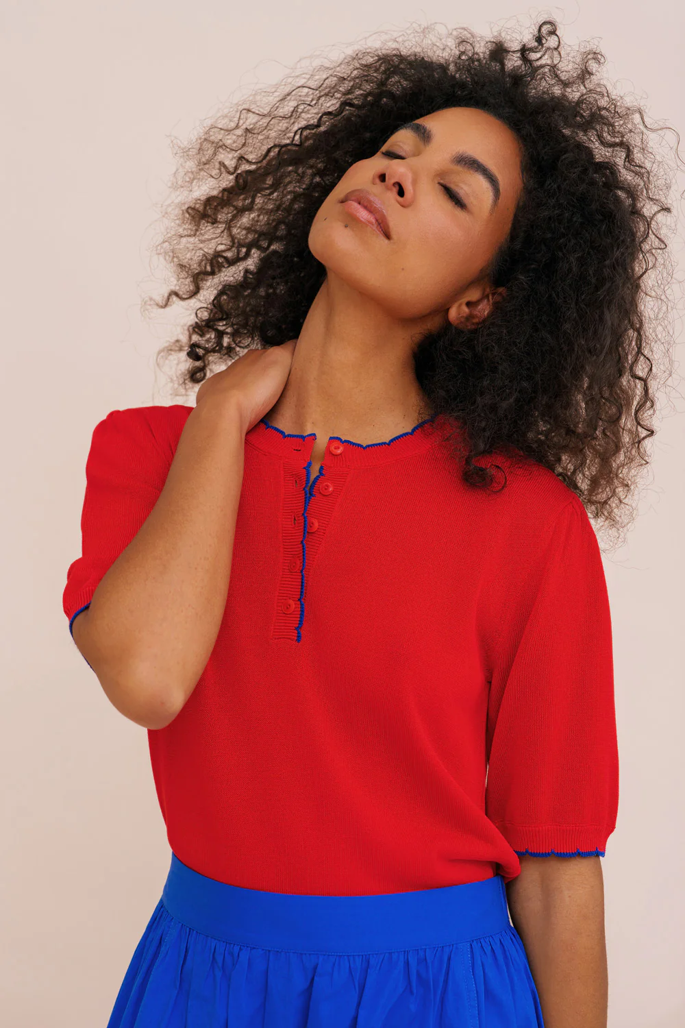 Los vallende top van luchtige viscose breisel